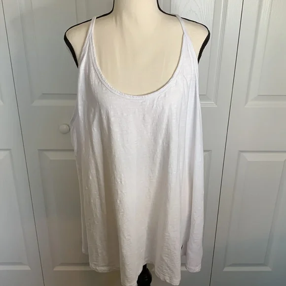 Peace Love World Tank Top Bundle - Picture 5 of 7